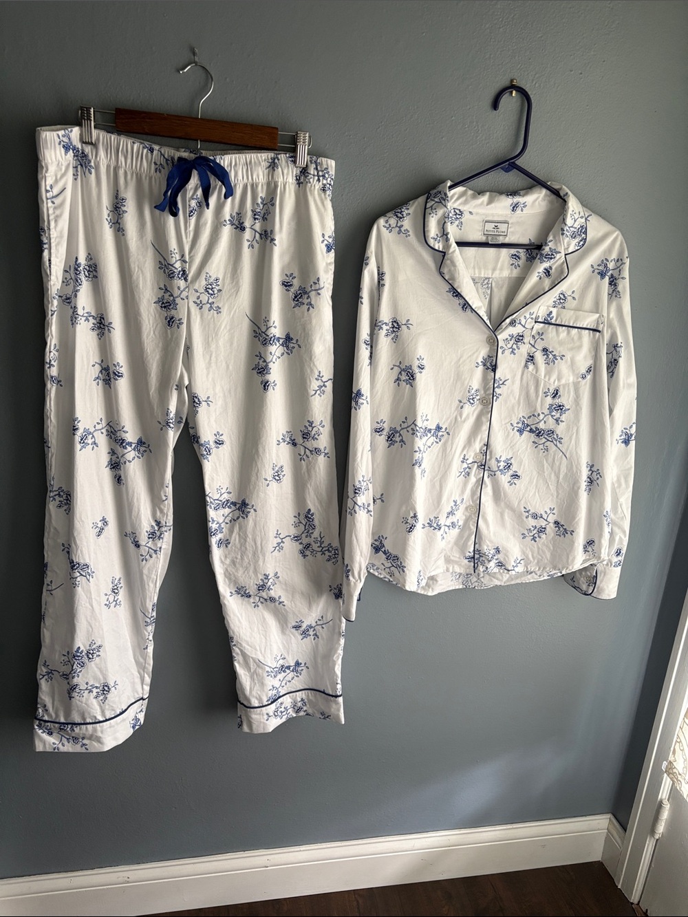 Petite Plume Floral Pajama Set Womens Size Large